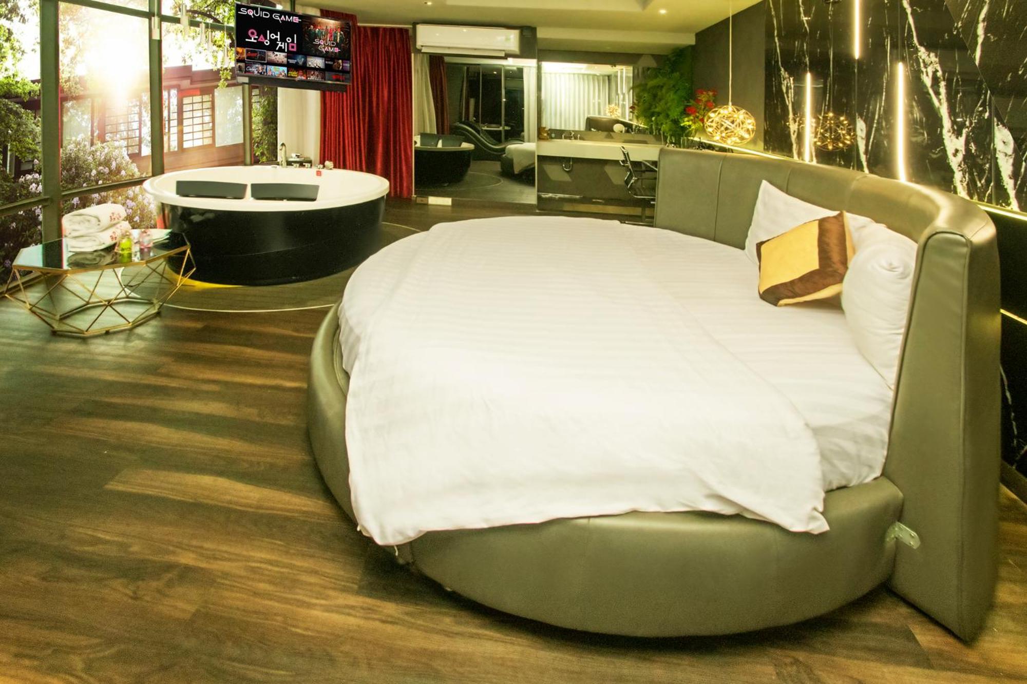 Bonita Signature Hotel Хошимин Экстерьер фото